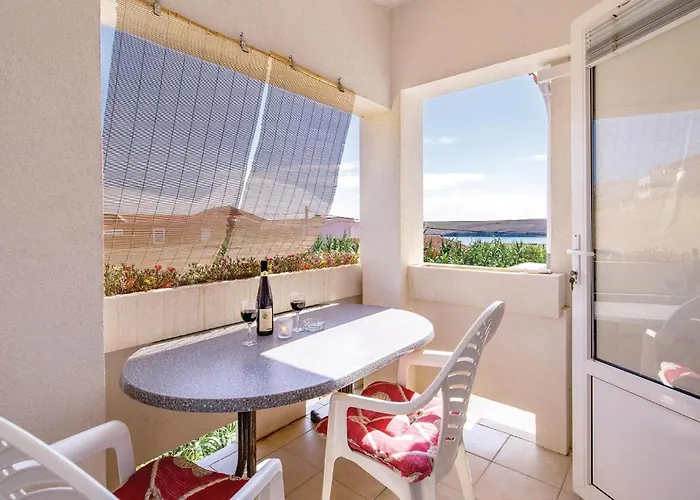 Apartment 1 Bedroom In