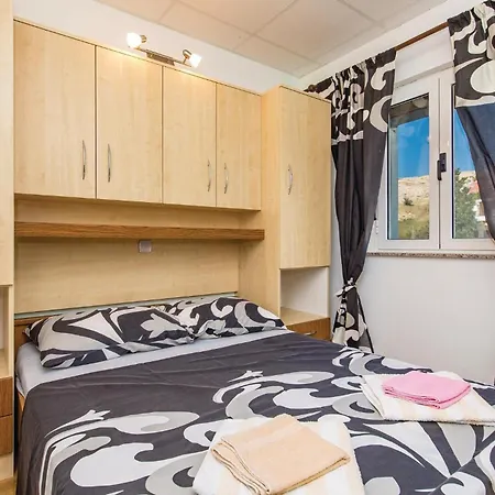 1 Bedroom In Dinjiška